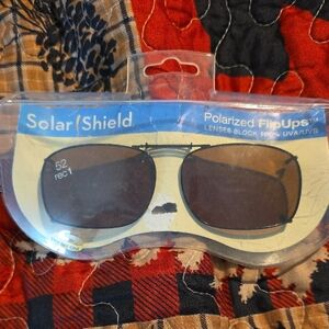Solar Shield Polarized Flip-Up Sunglasses 52 Rec 1